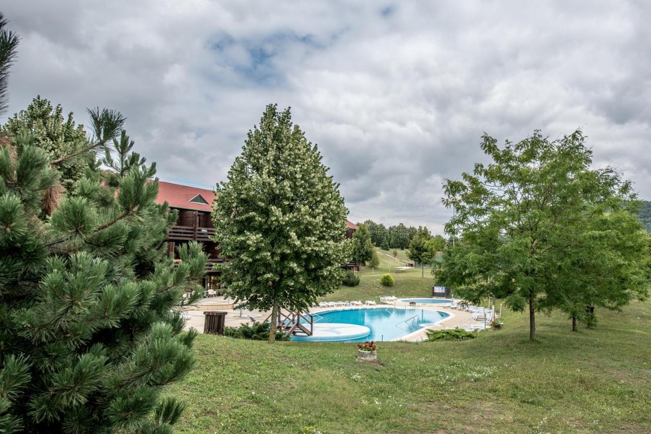 Petnehazy Aparthotel Budapest Bagian luar foto